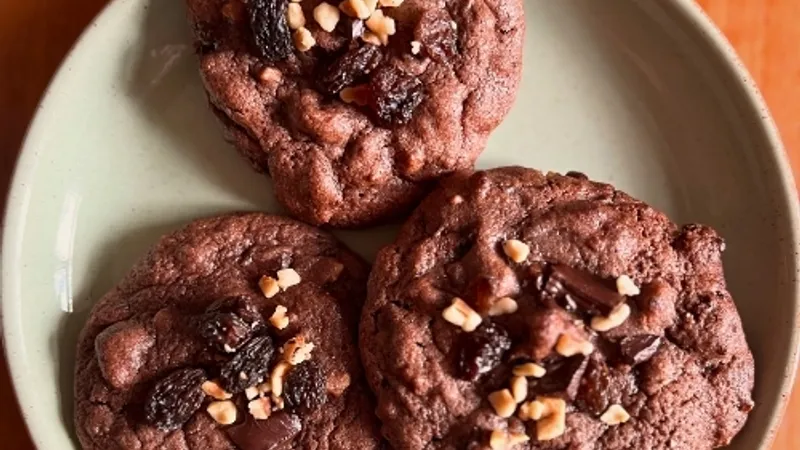 Dark Chocolate, Raisin and Nut Cookies